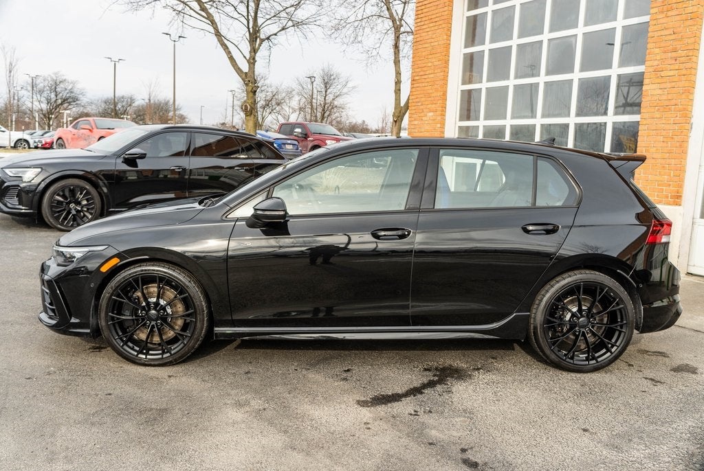 2025 Volkswagen Golf R 2.0T BLACK EDITION