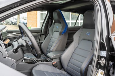 2025 Volkswagen Golf R 2.0T BLACK EDITION