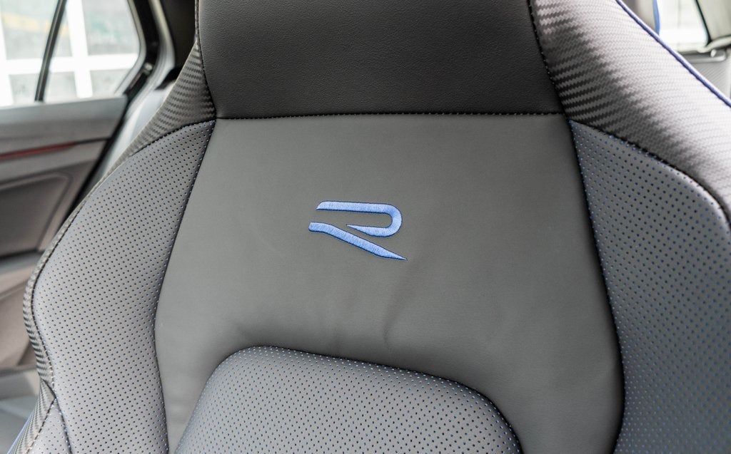 2025 Volkswagen Golf R 2.0T BLACK EDITION