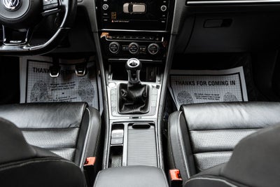 2019 Volkswagen Golf R DCC & Navigation 4Motion