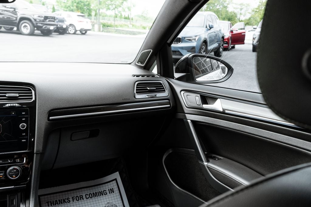 2019 Volkswagen Golf R DCC & Navigation 4Motion