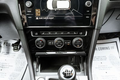 2019 Volkswagen Golf R DCC & Navigation 4Motion