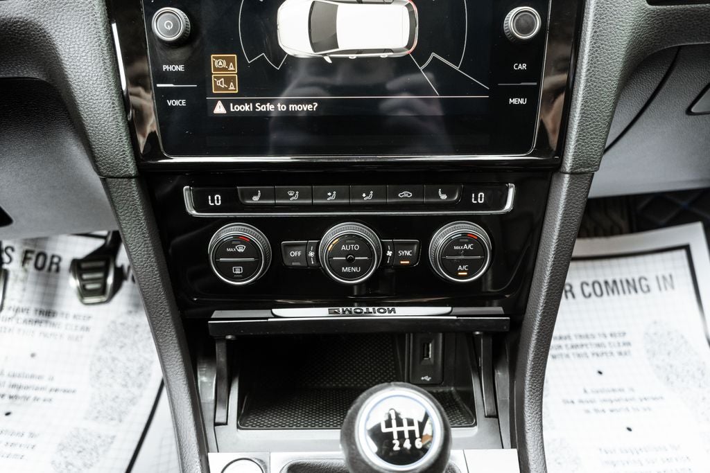 2019 Volkswagen Golf R DCC & Navigation 4Motion
