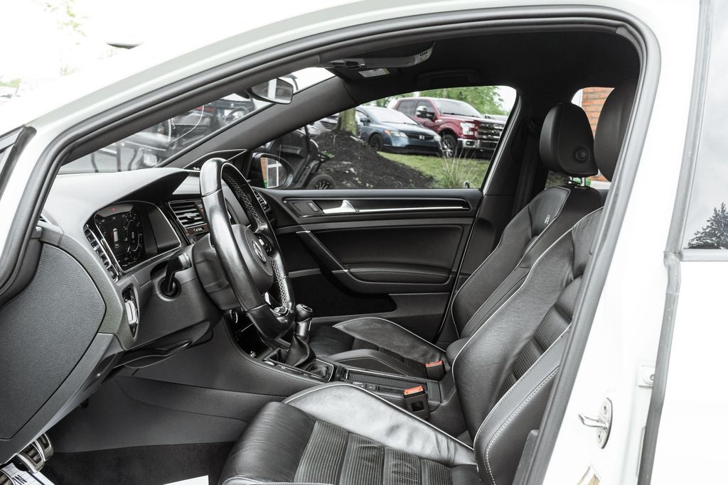 2019 Volkswagen Golf R DCC & Navigation 4Motion