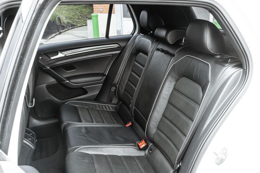 2019 Volkswagen Golf R DCC & Navigation 4Motion