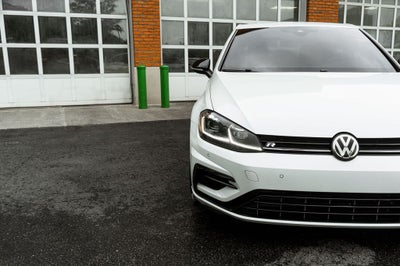 2019 Volkswagen Golf R DCC & Navigation 4Motion