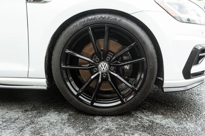 2019 Volkswagen Golf R DCC & Navigation 4Motion