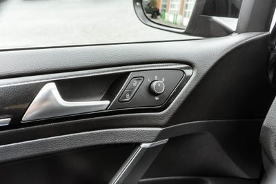 2019 Volkswagen Golf R DCC & Navigation 4Motion