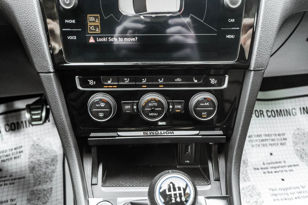 2019 Volkswagen Golf R DCC & Navigation 4Motion