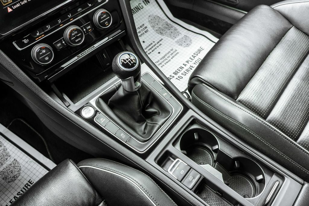 2019 Volkswagen Golf R DCC & Navigation 4Motion