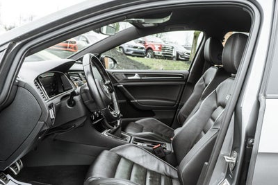 2019 Volkswagen Golf R DCC & Navigation 4Motion