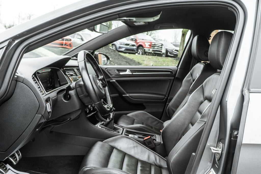 2019 Volkswagen Golf R DCC & Navigation 4Motion