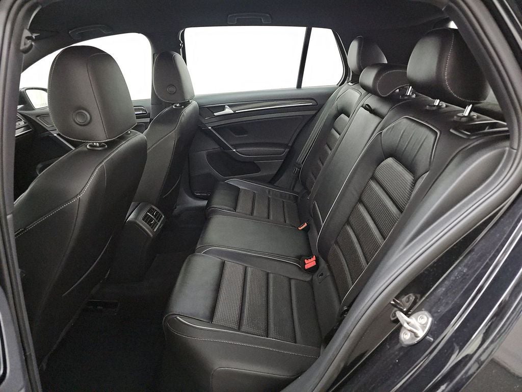 2019 Volkswagen Golf R DCC & Navigation 4Motion
