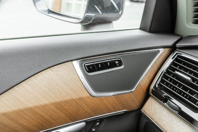 2025 Volvo XC90 B6 Plus 7-Seater