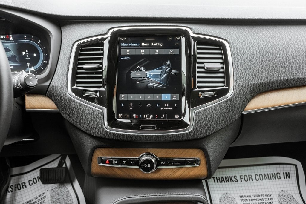 2025 Volvo XC90 B6 Plus 7-Seater