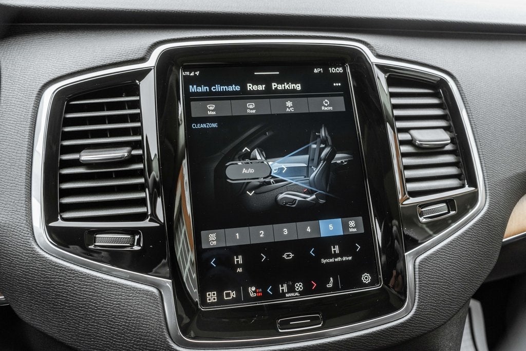 2025 Volvo XC90 B6 Plus 7-Seater