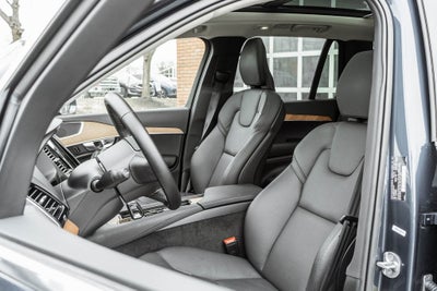 2025 Volvo XC90 B6 Plus 7-Seater