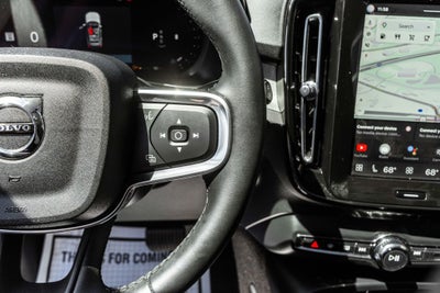 2025 Volvo XC40 B5 Plus Dark Theme