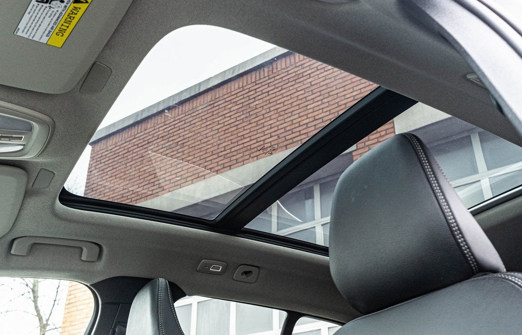 2025 Volvo XC40 B5 Core