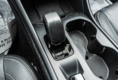 2025 Volvo XC40 B5 Core