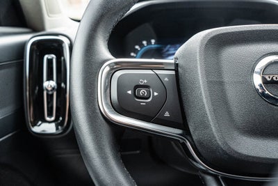 2025 Volvo XC40 B5 Core