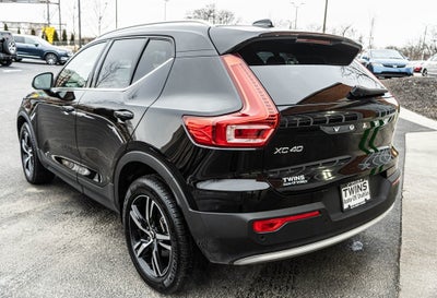 2025 Volvo XC40 B5 Core