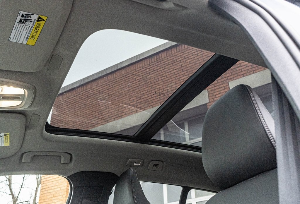 2025 Volvo XC40 B5 Core