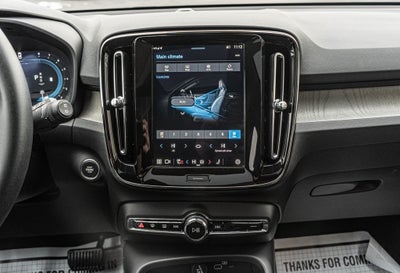 2025 Volvo XC40 B5 Core