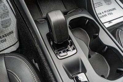 2025 Volvo XC40 B5 Core