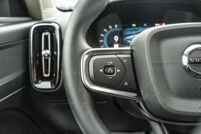 2025 Volvo XC40 B5 Core