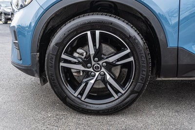 2025 Volvo XC40 B5 Core