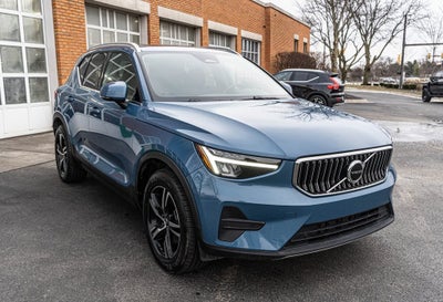2025 Volvo XC40 B5 Core
