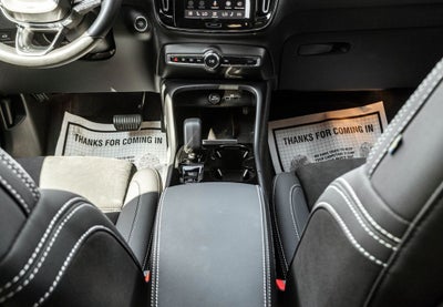 2024 Volvo XC40 B5 Plus Dark Theme