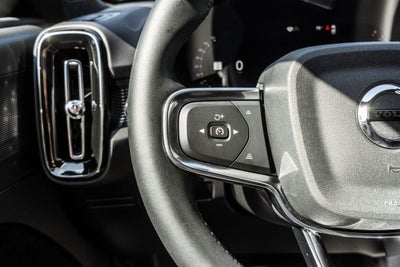 2024 Volvo XC40 B5 Plus Dark Theme