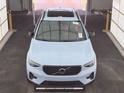 2024 Volvo XC40 B5 Plus Dark Theme