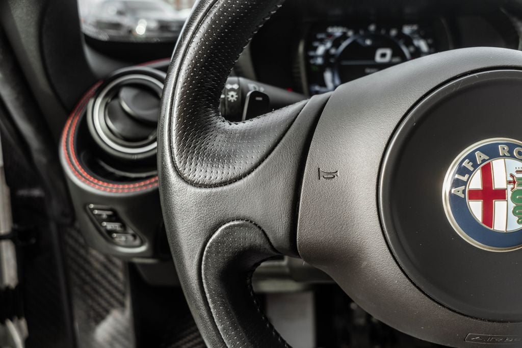 2016 Alfa Romeo 4C Base