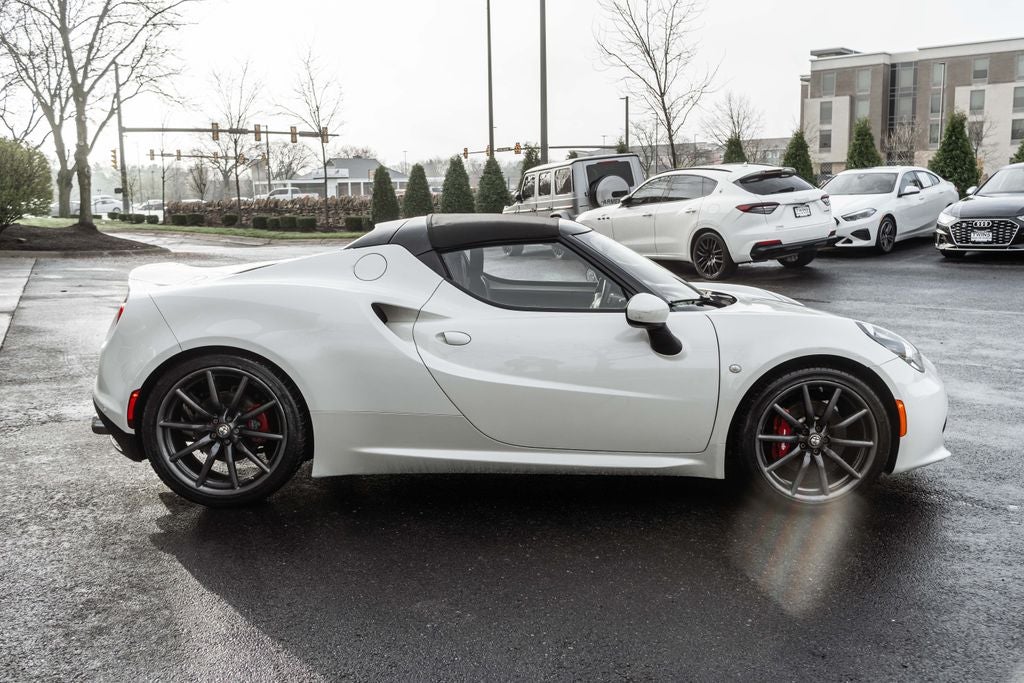 2016 Alfa Romeo 4C Base