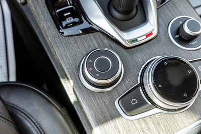 2022 Alfa Romeo Stelvio Ti